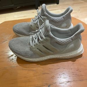 Adidas ultra boost 5.0 cream “chalk pearl” size 11 US
